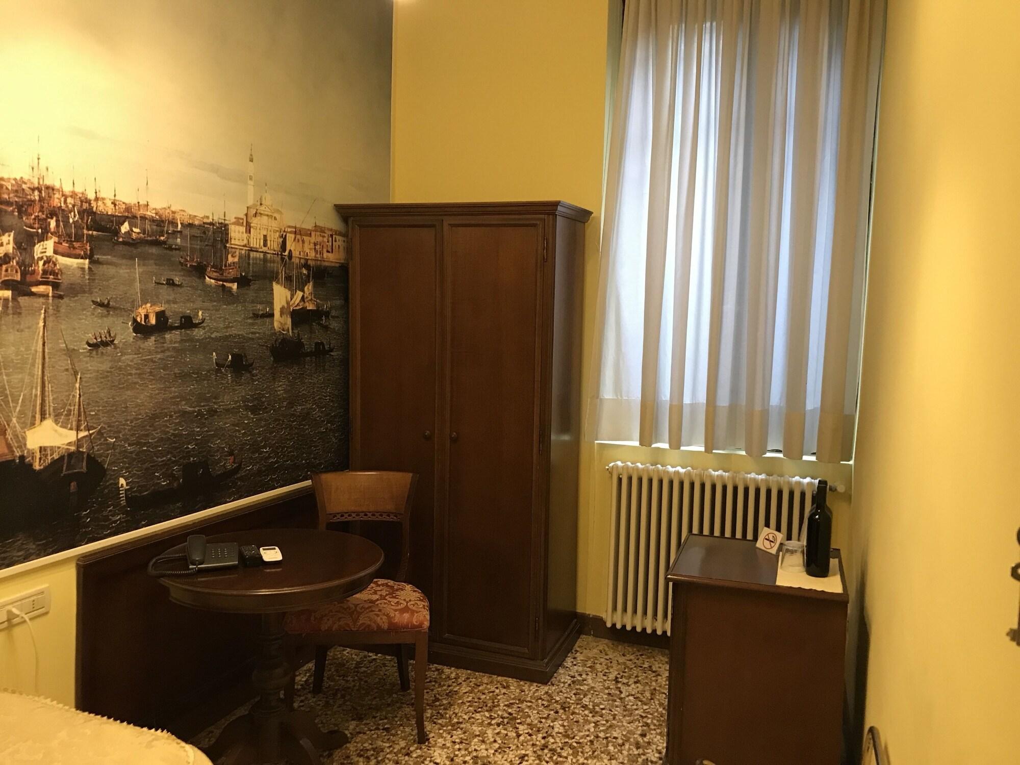 Ca' Centopietre Venedig Exteriör bild