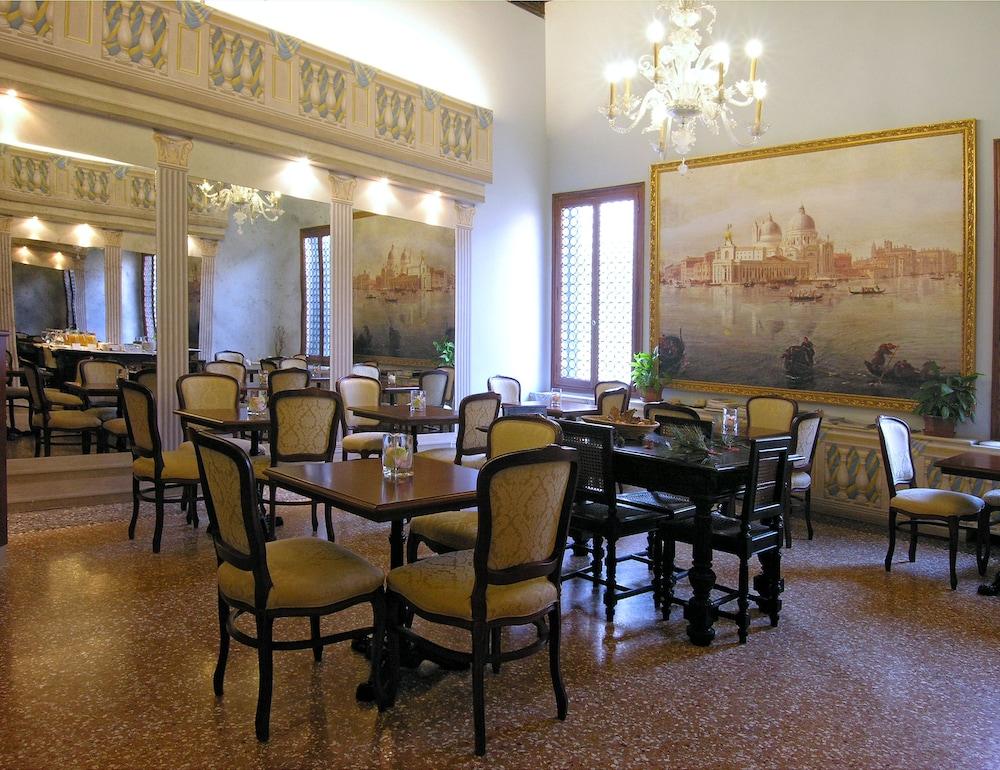 Ca' Centopietre Venedig Exteriör bild