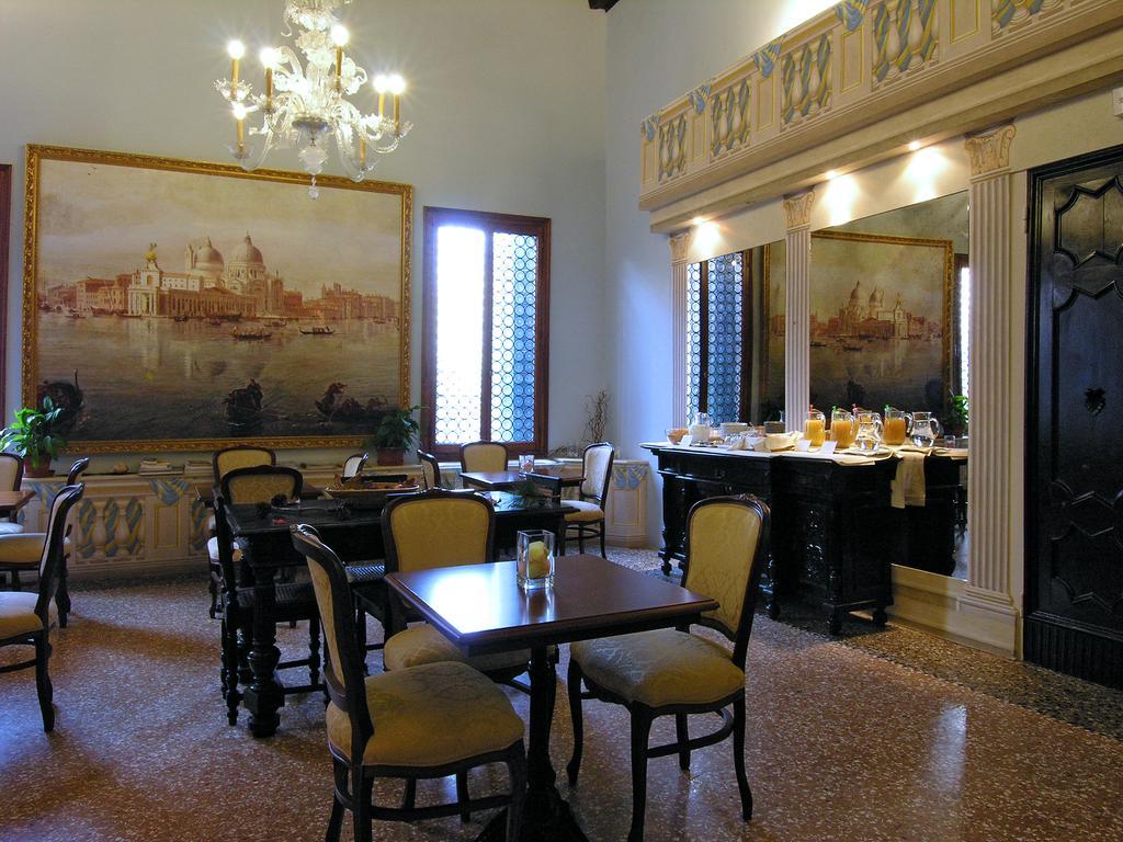 Ca' Centopietre Venedig Exteriör bild