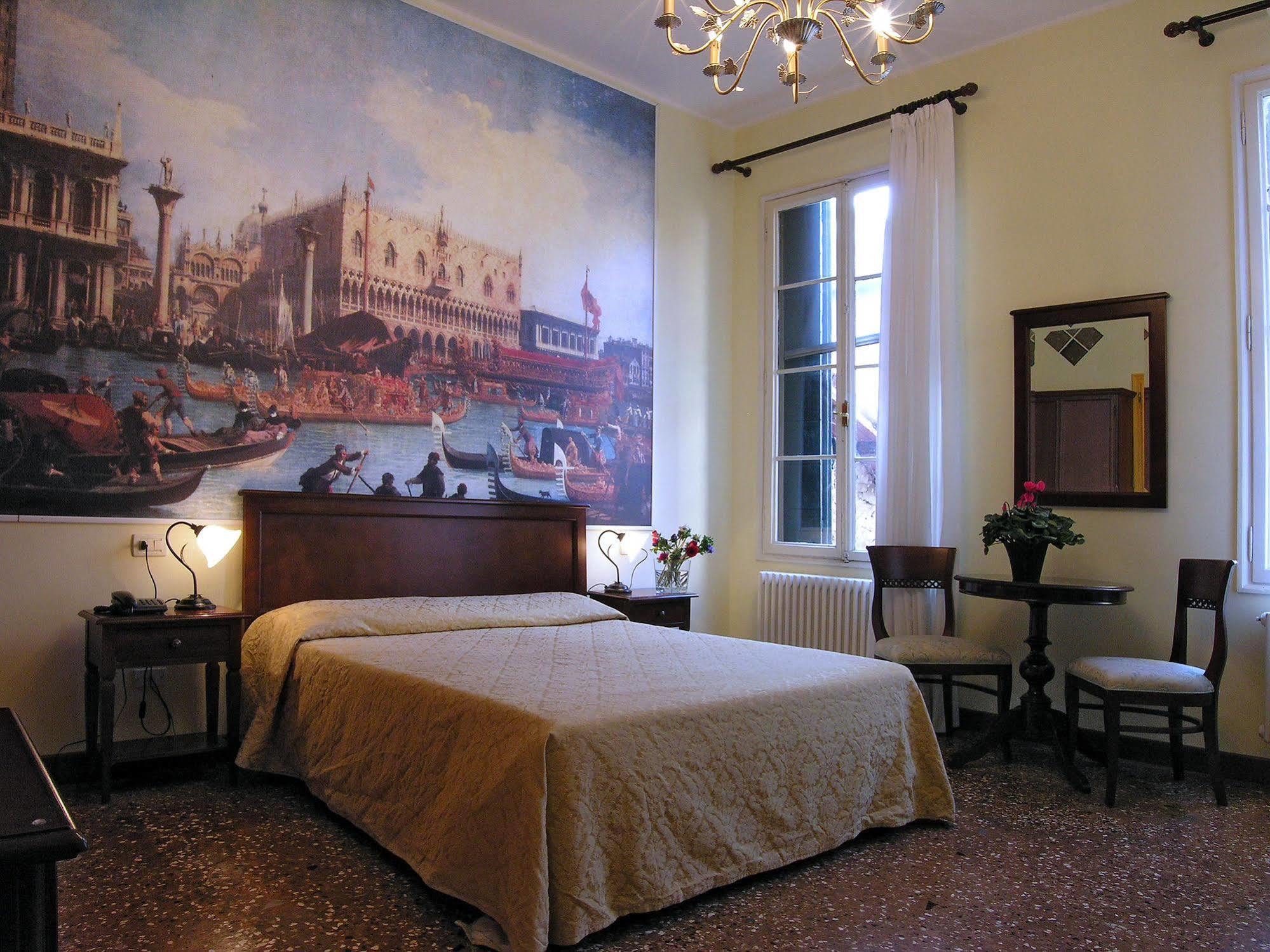 Ca' Centopietre Venedig Exteriör bild