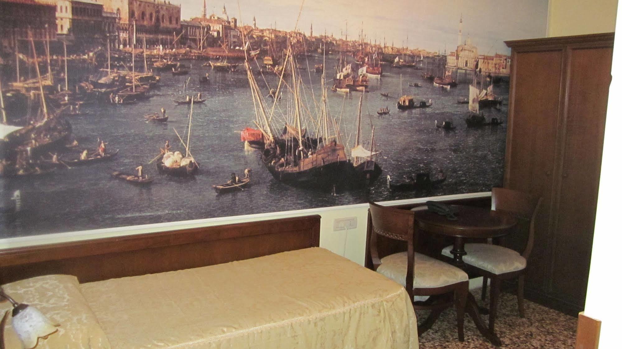 Ca' Centopietre Venedig Exteriör bild