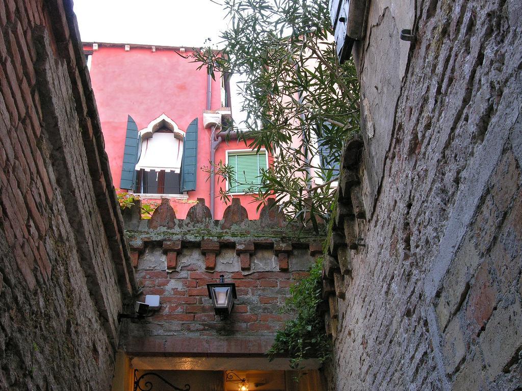 Ca' Centopietre Venedig Exteriör bild